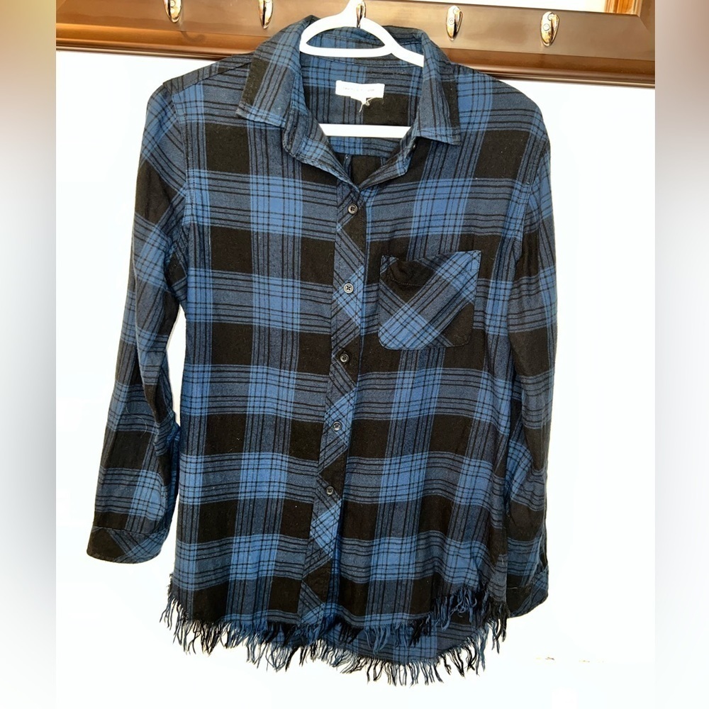 Womens BEACH LUNCH LOUNGE Blue & Black Plaid Fringe Flannel Size Small
